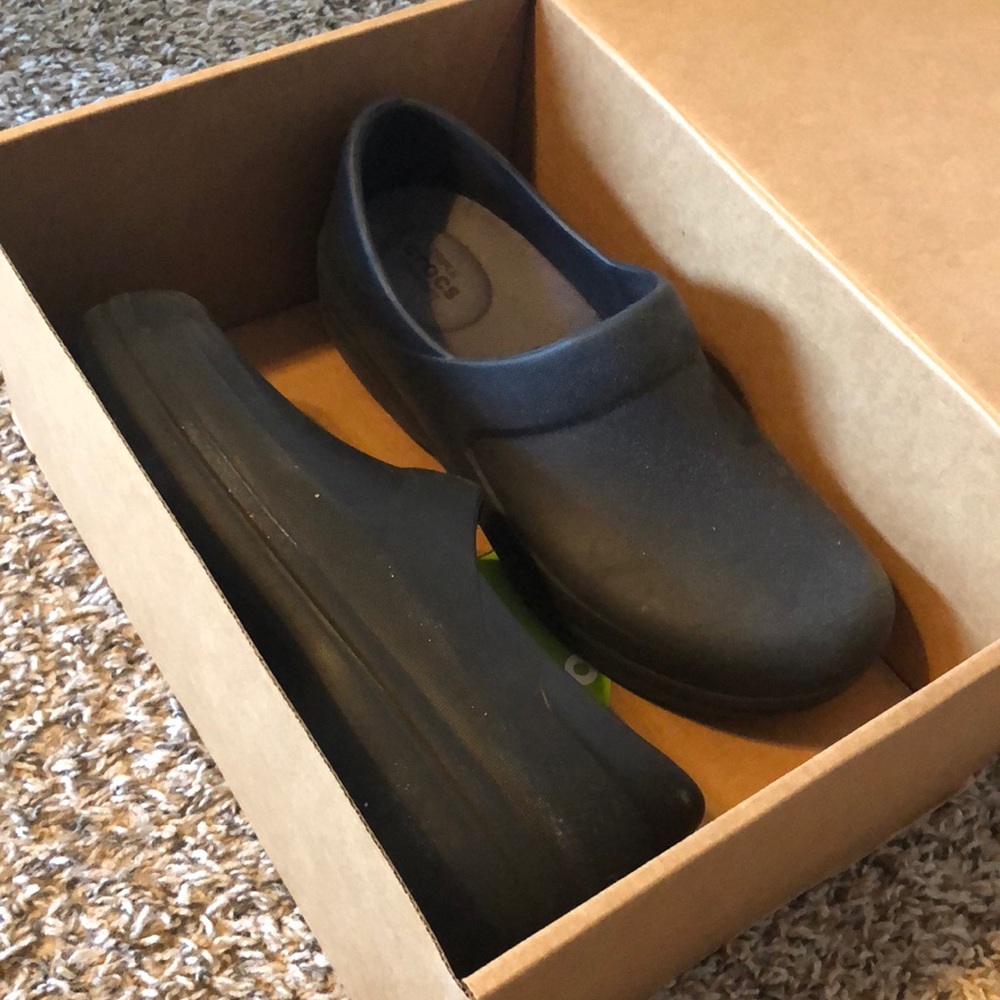 Crocs clog